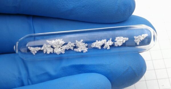 Glass Sealed Silver Crystal High-purity Ag ≥ 99.99% - Image 3