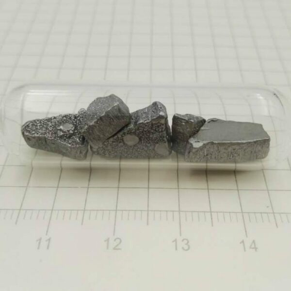 10g Glass Sealed Electrolytic Iron Block, 99.99% High-purity Metal Fe - Image 3