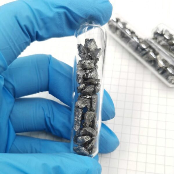 10g Glass Sealed Yttrium Block, Filled with Argon Gas, 99.9% Higher Than Y