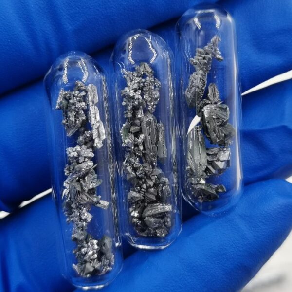 Glass Sealed Metal Chromium Crystal Cr 99.2% - Image 2