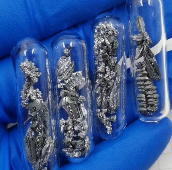 Glass Sealed Metal Chromium Crystal Cr 99.2% - Image 3