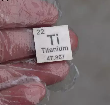 0.5 x 20 x 20mm Periodic Phenotype Titanium Sheet High-purity Ti 99.5%